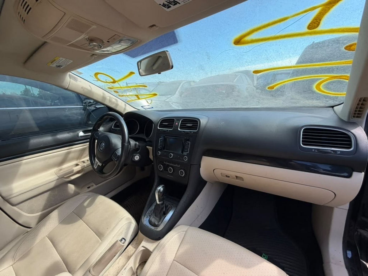 CA_VEHICLE_MEDIA:13382767931:3349235322