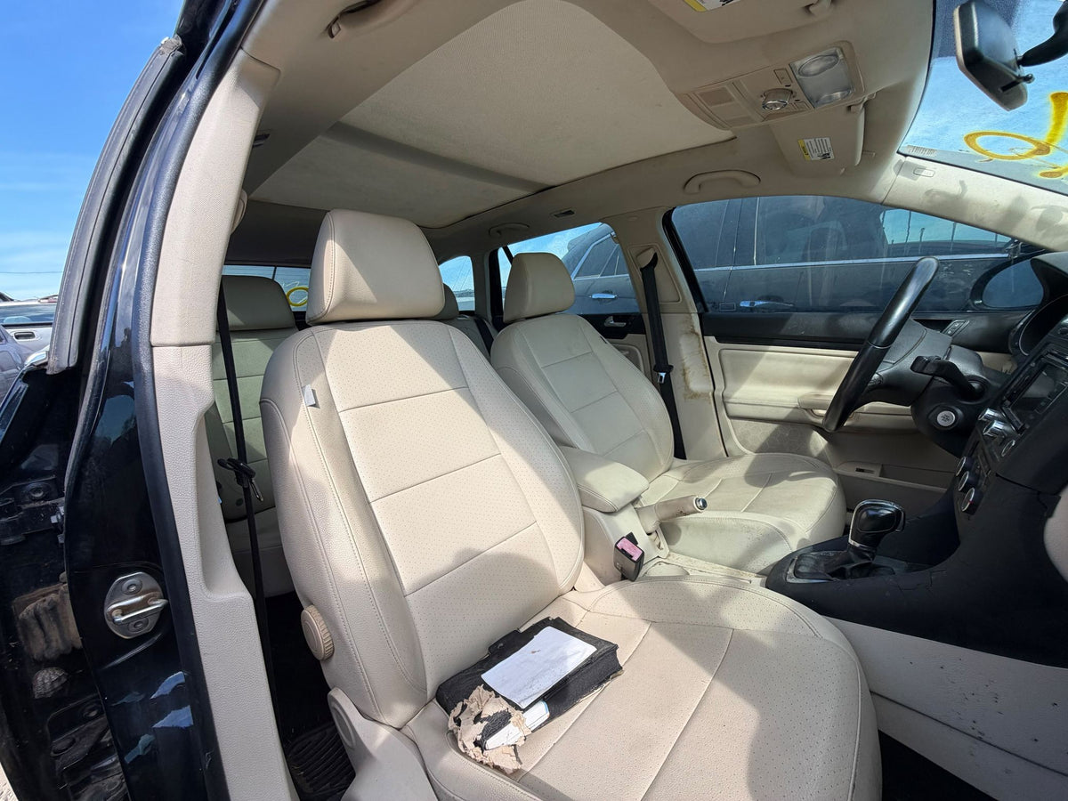 CA_VEHICLE_MEDIA:13382767931:3349235795