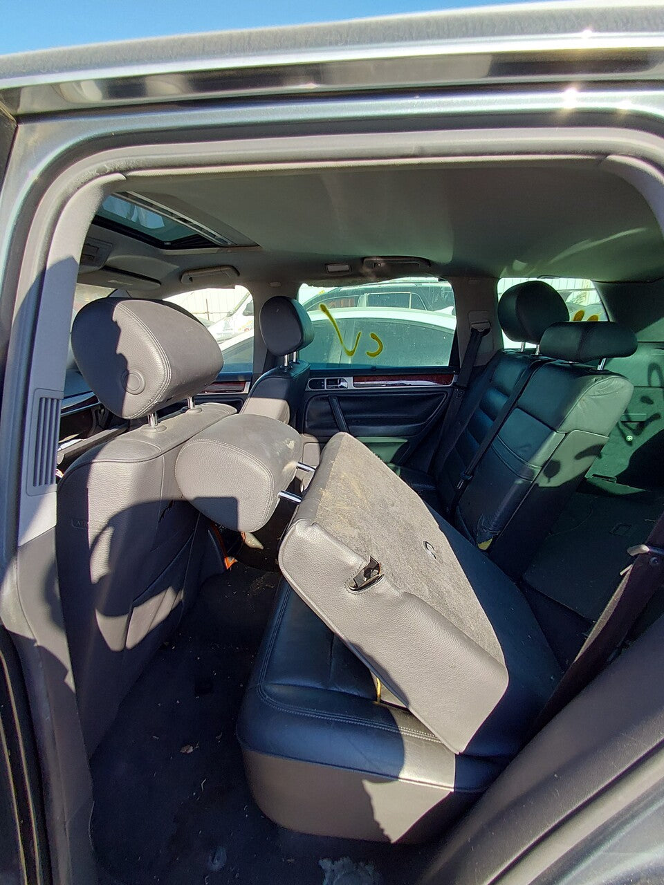 2/2 2004 - 2010 Volkswagen Touareg | All Parts G - Z | SKU #: M17830 - L-20