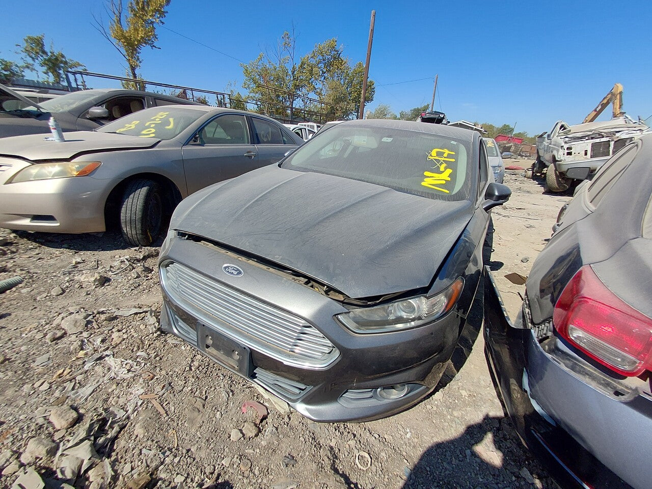 2/2 2013 - 2016 Ford Fusion SE | All Parts G - Z | SKU #: M17827 - L-17