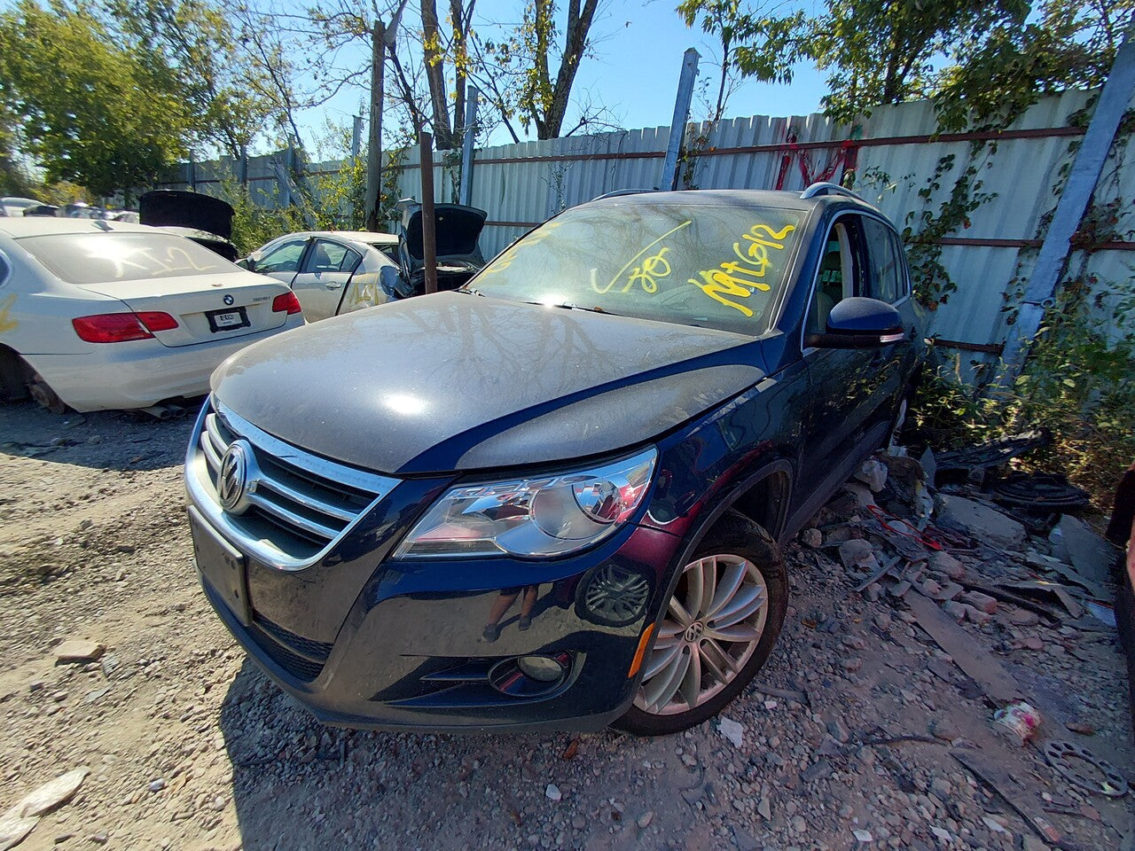 1/2 2009 - 2018 Volkswagen Tiguan | All Parts A - F | SKU #: M17822 - L-12