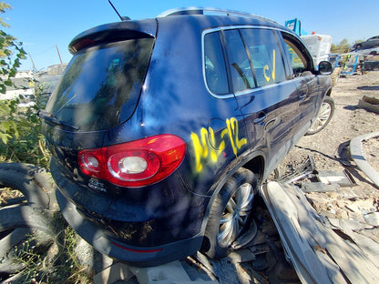 1/2 2009 - 2018 Volkswagen Tiguan | All Parts A - F | SKU #: M17822 - L-12