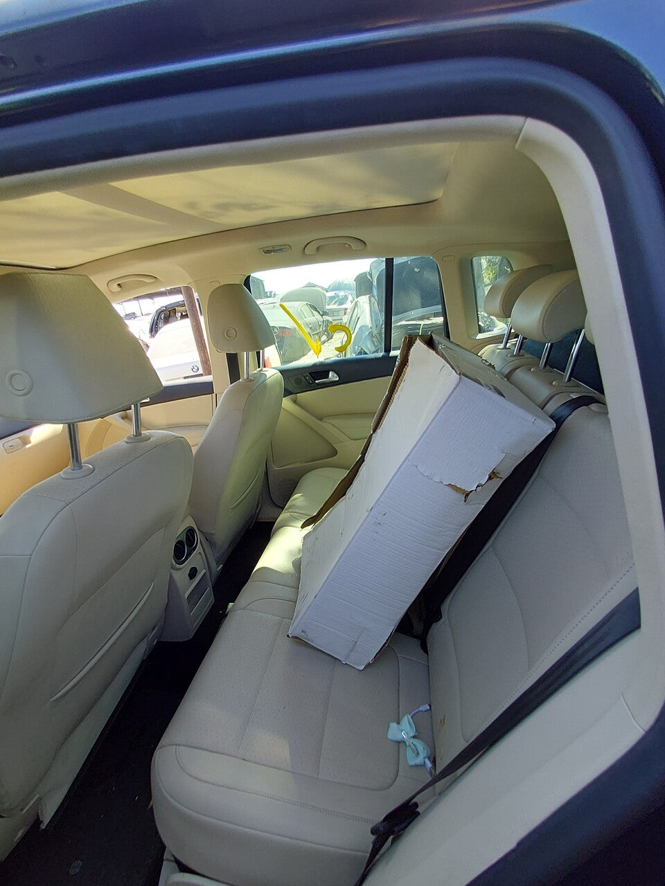 1/2 2009 - 2018 Volkswagen Tiguan | All Parts A - F | SKU #: M17822 - L-12