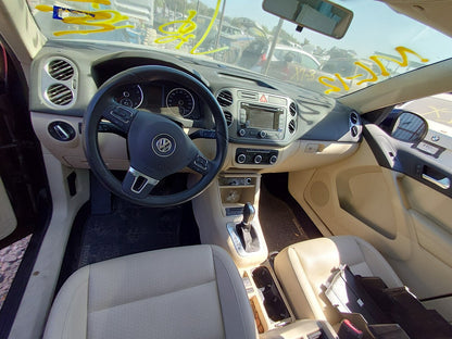 1/2 2009 - 2018 Volkswagen Tiguan | All Parts A - F | SKU #: M17822 - L-12