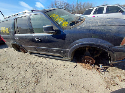 2004 Lincoln Navigator - Stock #: M18388 - MXP-18