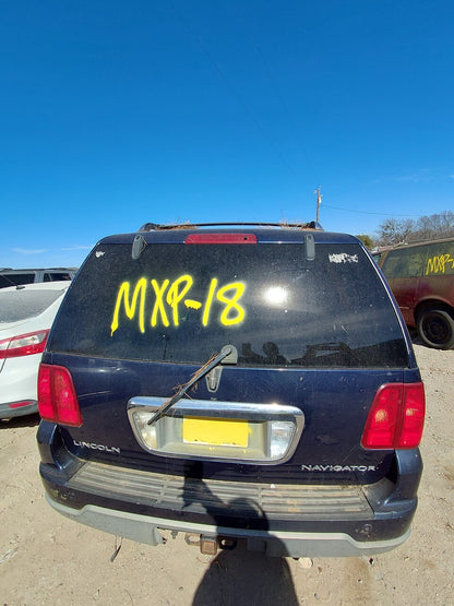 2004 Lincoln Navigator - Stock #: M18388 - MXP-18