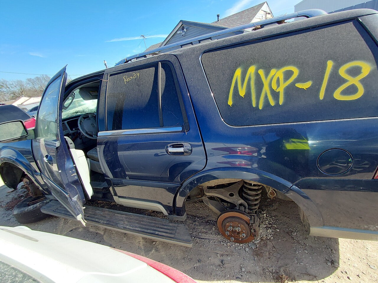 2004 Lincoln Navigator - Stock #: M18388 - MXP-18