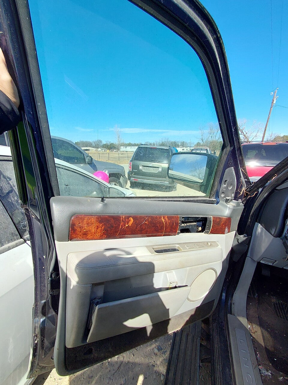 2004 Lincoln Navigator - Stock #: M18388 - MXP-18