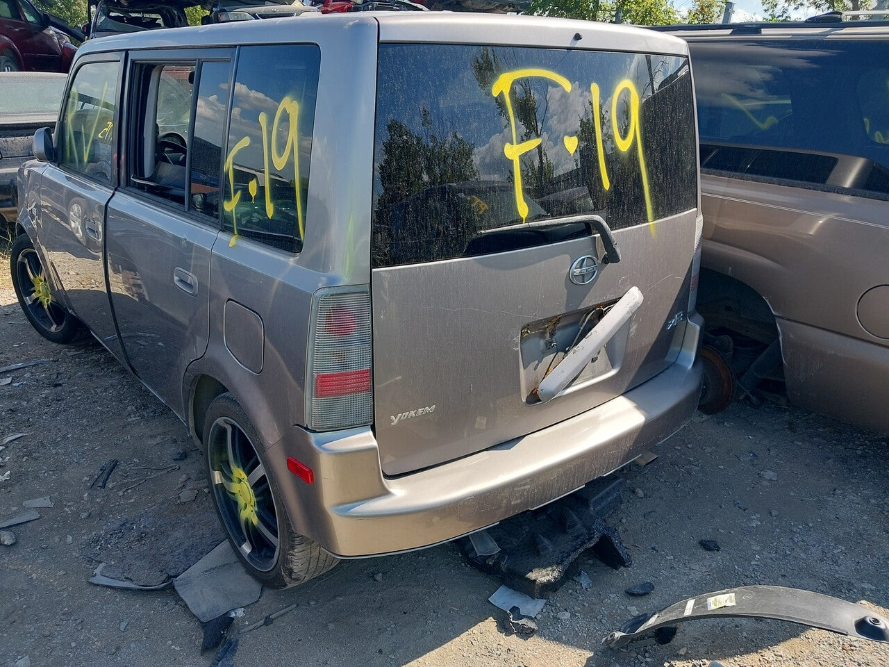 2/2 2004 - 2006 Scion XB | All Parts G - Z | SKU #: M17709 - F-19