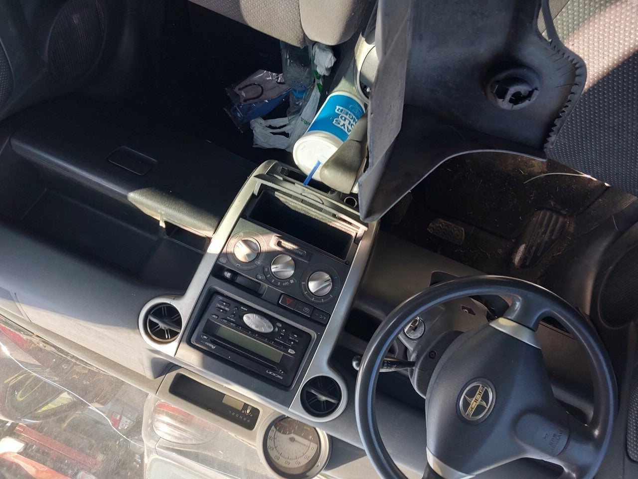 2/2 2004 - 2006 Scion XB | All Parts G - Z | SKU #: M17709 - F-19