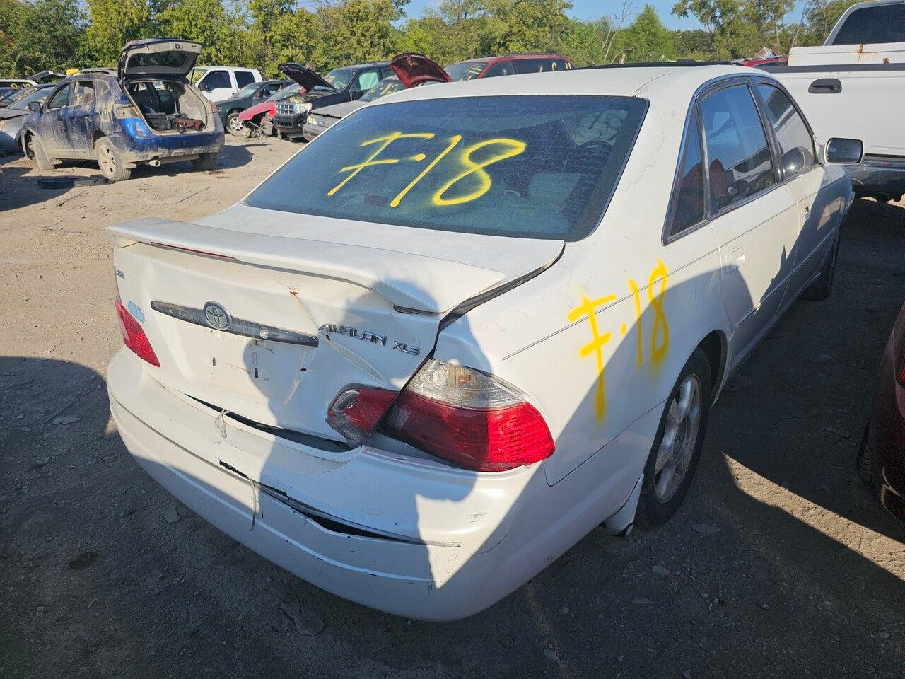 1/2 2000 - 2004 Toyota Avalon | All Parts A - F | SKU #: M17708 - F-18