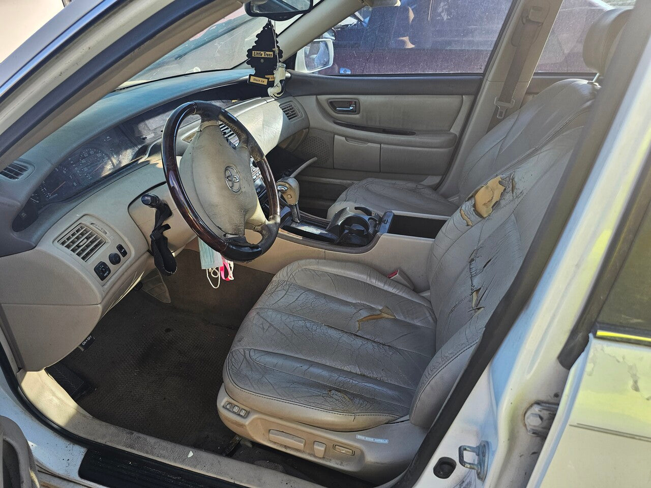 2/2 2000 - 2004 Toyota Avalon | All Parts G - Z | SKU #: M17708 - F-18