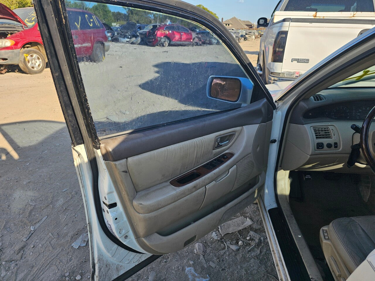 2/2 2000 - 2004 Toyota Avalon | All Parts G - Z | SKU #: M17708 - F-18