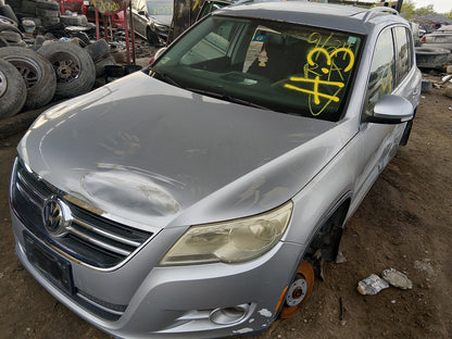 2/2 2009 - 2017 Volkswagen Tiguan  | All Parts G - Z | SKU #: M17733 - H-3