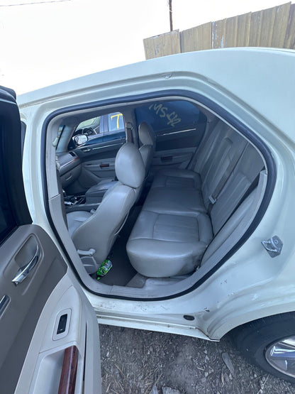 2/2 2005 - 2010 Chrysler 300 | All Parts G - Z | SKU #: M17978 MT-8