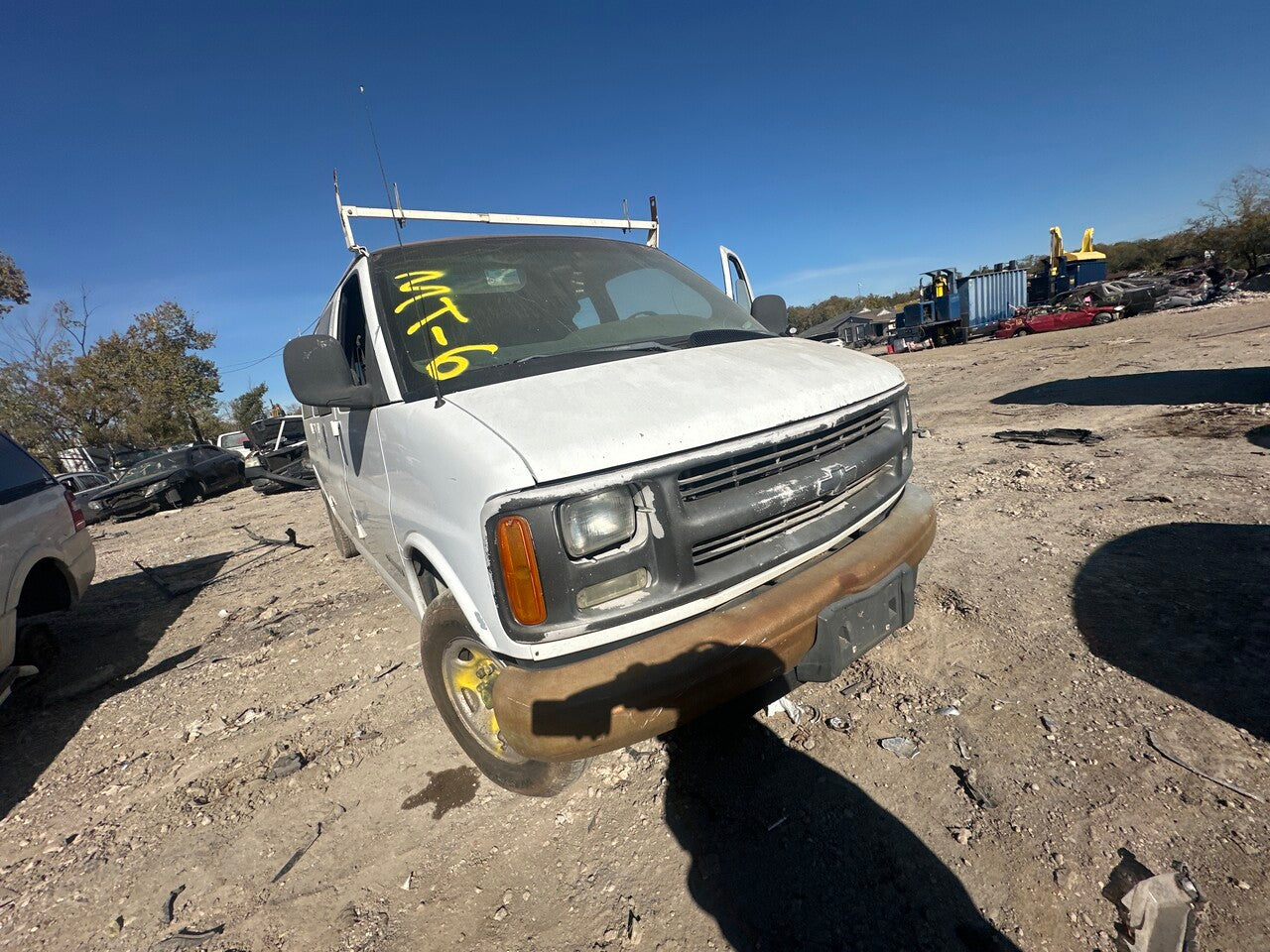 2/2 1996 - 2002 Chevrolet Express 3500 | All Parts G - Z | SKU #: M17976 - T-6