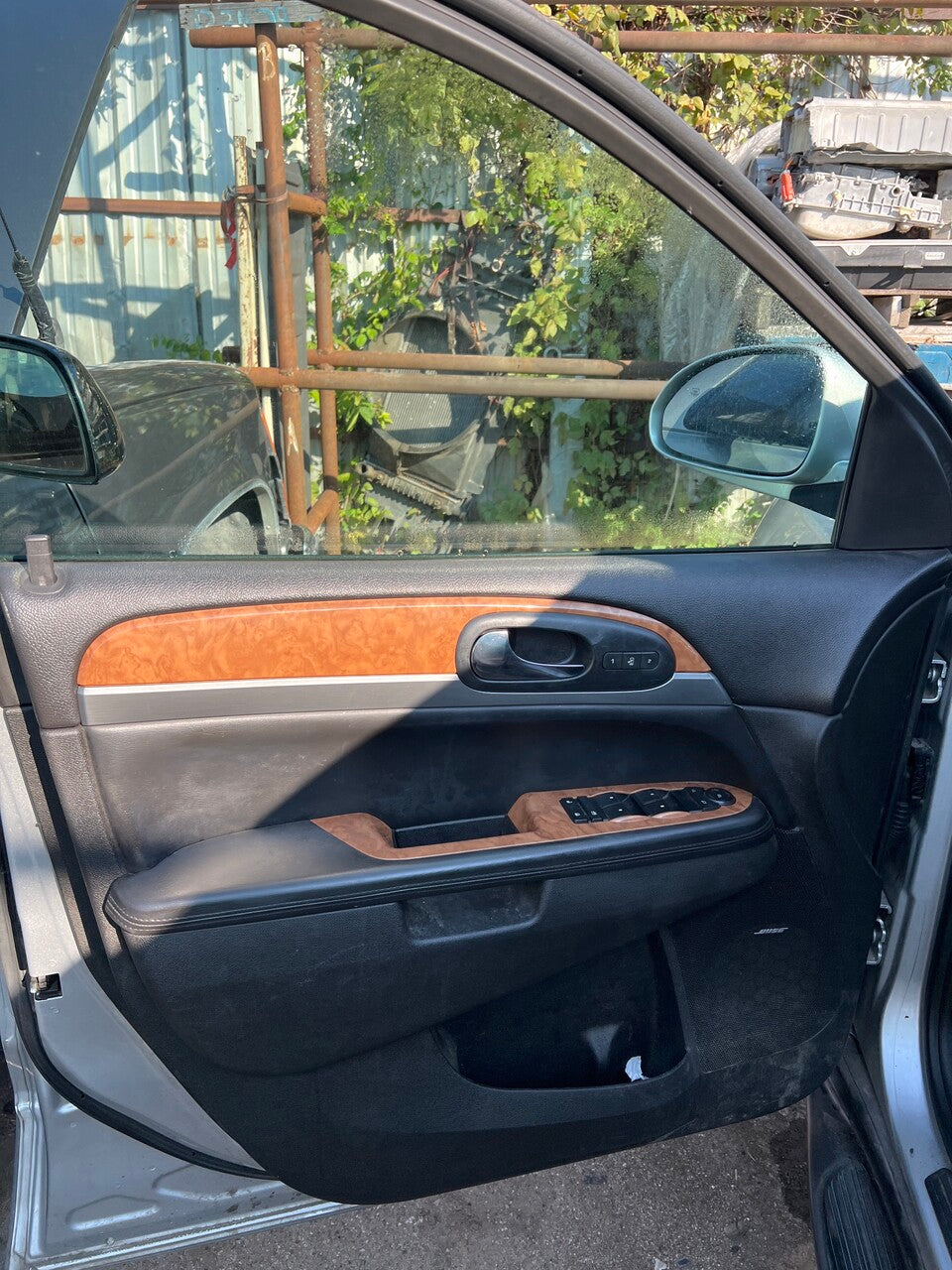 2/2 2008 - 2012 Buick Enclave | All Parts G - Z | SKU #: M17582 - XP-12