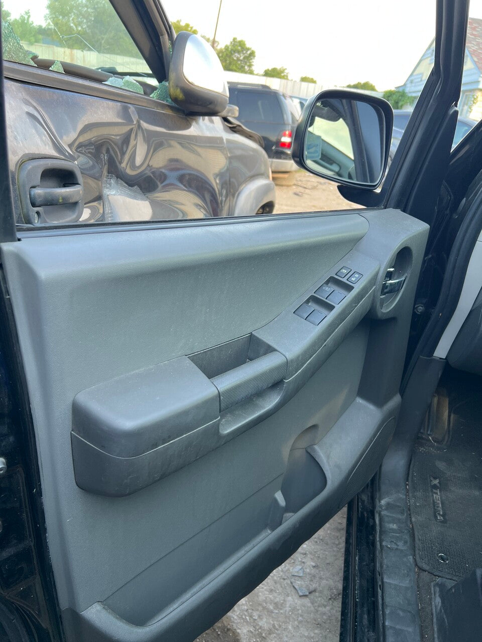 1/2 2009 - 2015 Nissan Xterrra | All Parts A - F | SKU #: M17536 - XN-6