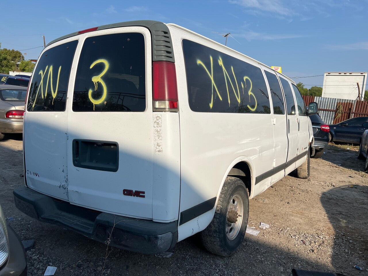 2/2 1996 - 2002 GMC Savana 3500 | All Parts G - Z | SKU #: M17533 XN-3