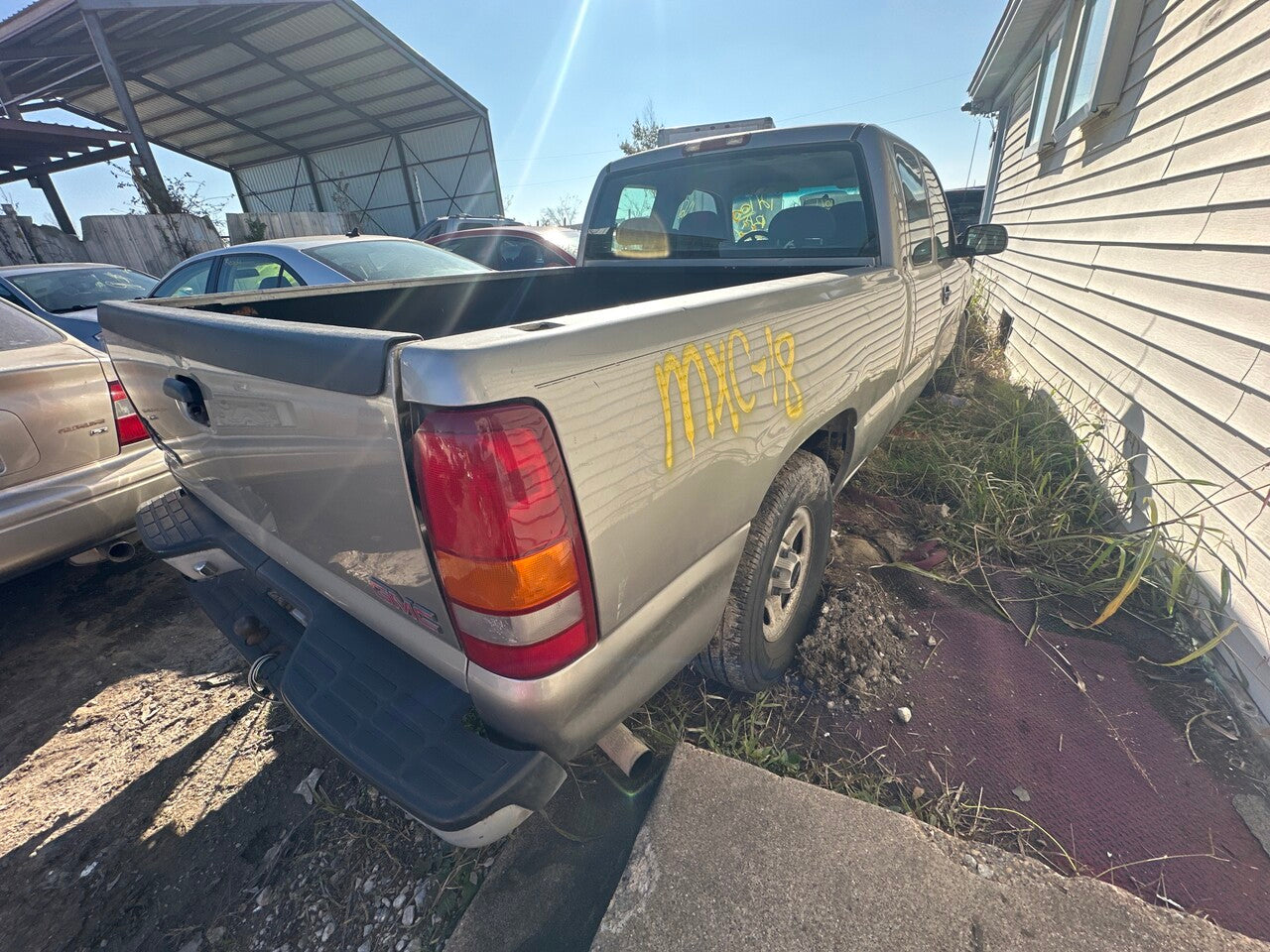 2001 GMC Sierra 1500l - Stock #: M18128 - MXC-18