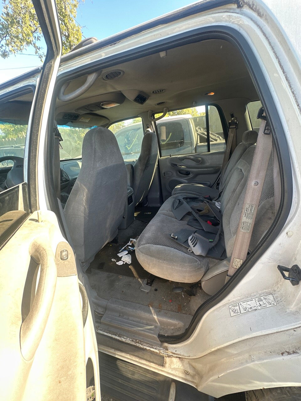 2/2 1997 - 1999  Ford Expedition | All Parts G - Z | SKU #: M17790 - J-20