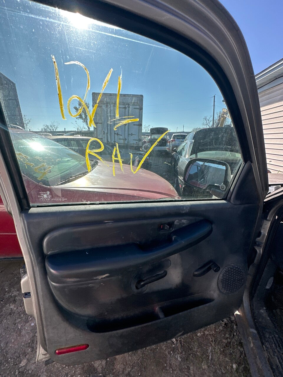 2001 GMC Sierra 1500l - Stock #: M18128 - MXC-18