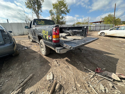 2/2 1999 - 2002 Chevrolet Silverado | All Parts G - Z | SKU #: M17901 - P-11