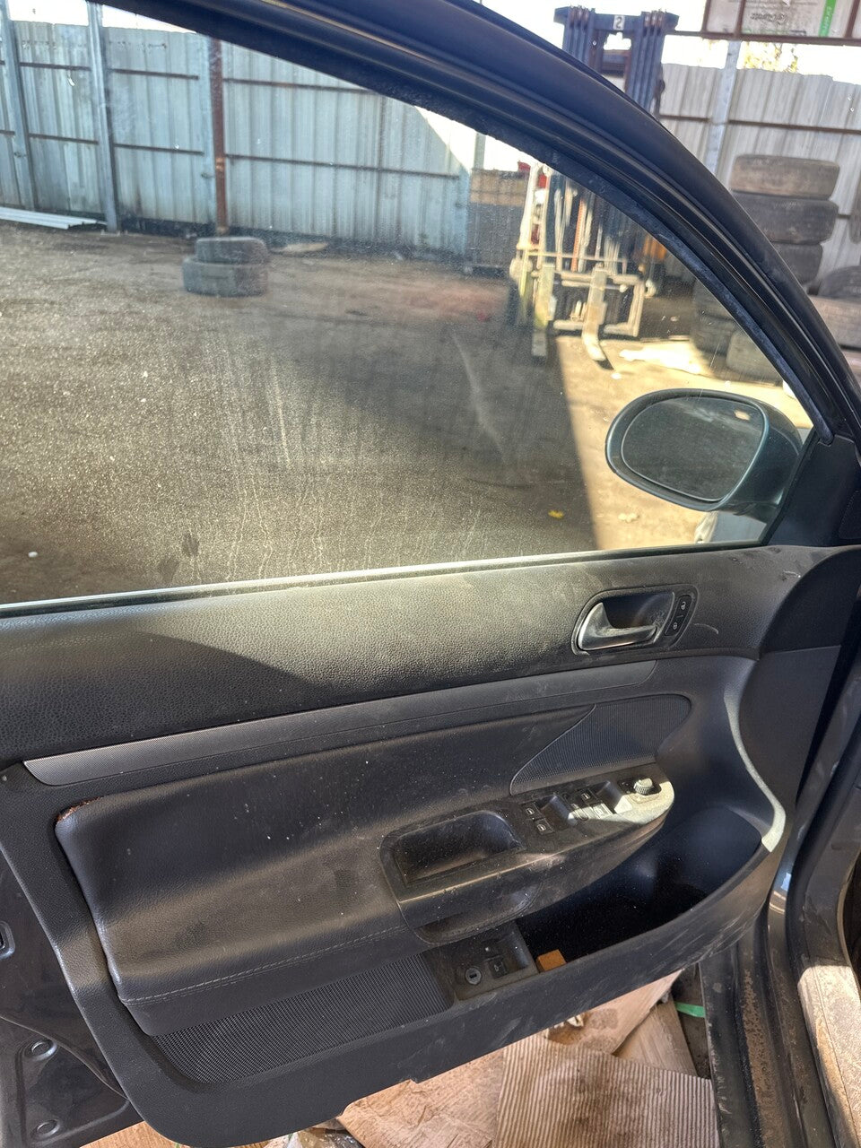 1/2 2005 - 2010 Volkswagen Jetta | All Parts A - F | SKU #: M17981 - T-11