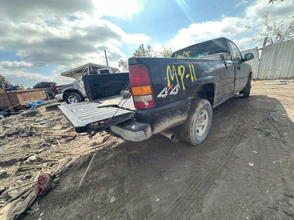 2/2 1999 - 2002 Chevrolet Silverado | All Parts G - Z | SKU #: M17901 - P-11