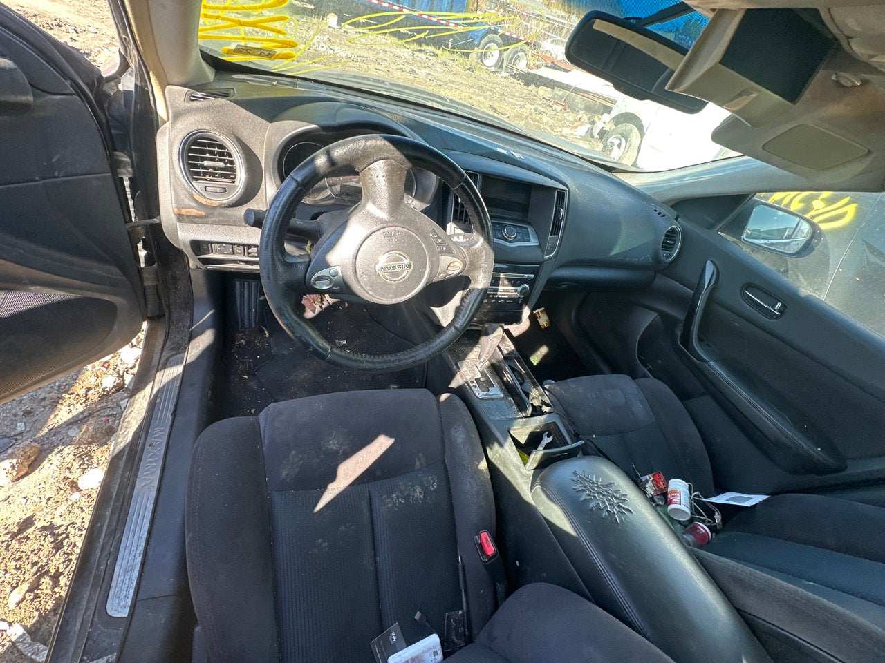 2010 Nissan Maxima - Stock #: M18122 - MXC-12