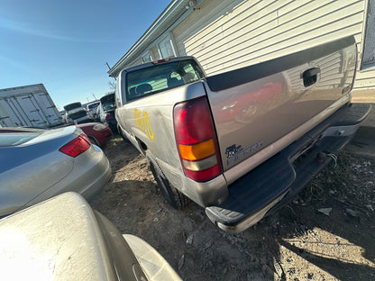 2001 GMC Sierra 1500l - Stock #: M18128 - MXC-18