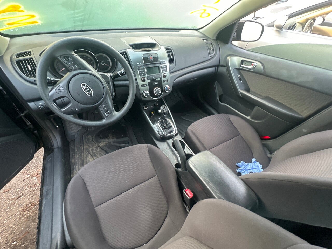 2/2 2010 - 2013 Kia Forte EX | All Parts G - Z | SKU #: M17908 - P-18