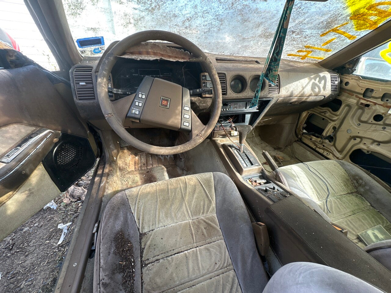 2/2 1984 - 1986 Nissan 300ZX | All Parts G - Z | SKU #: M17984 - T-14