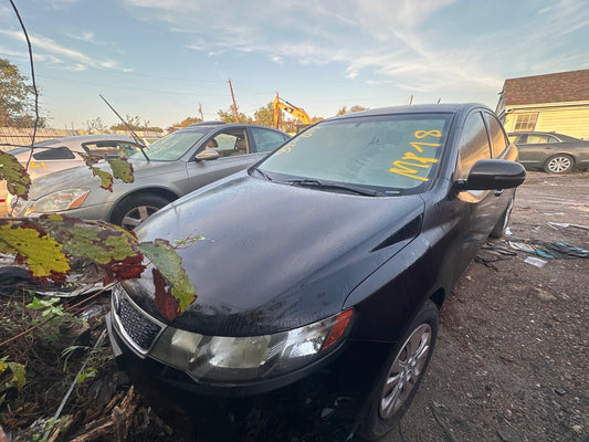 1/2 2010 - 2013 Kia Forte EX | All Parts A - F | SKU #: M17908 - P-18