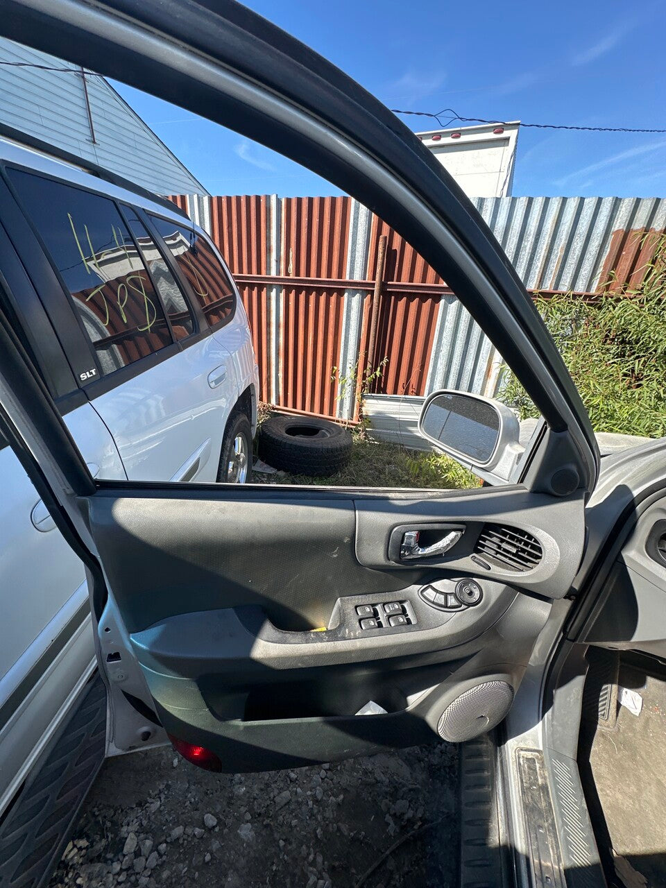 1/2 2002 - 2006 Hyundai Santa fe  | All Parts A - F | SKU #: M17977 - T-7