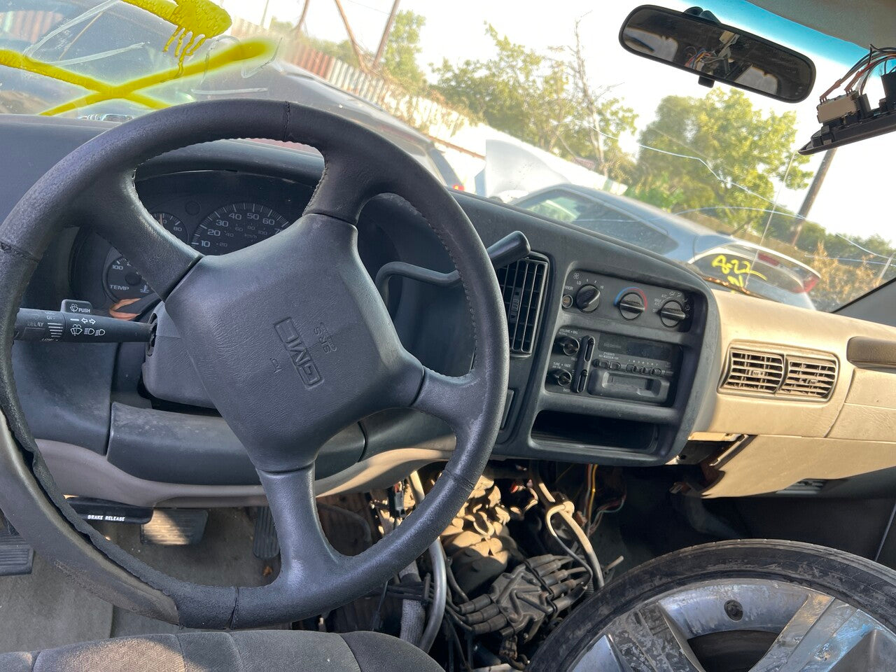 2/2 1996 - 2002 GMC Savana 3500 | All Parts G - Z | SKU #: M17533 XN-3