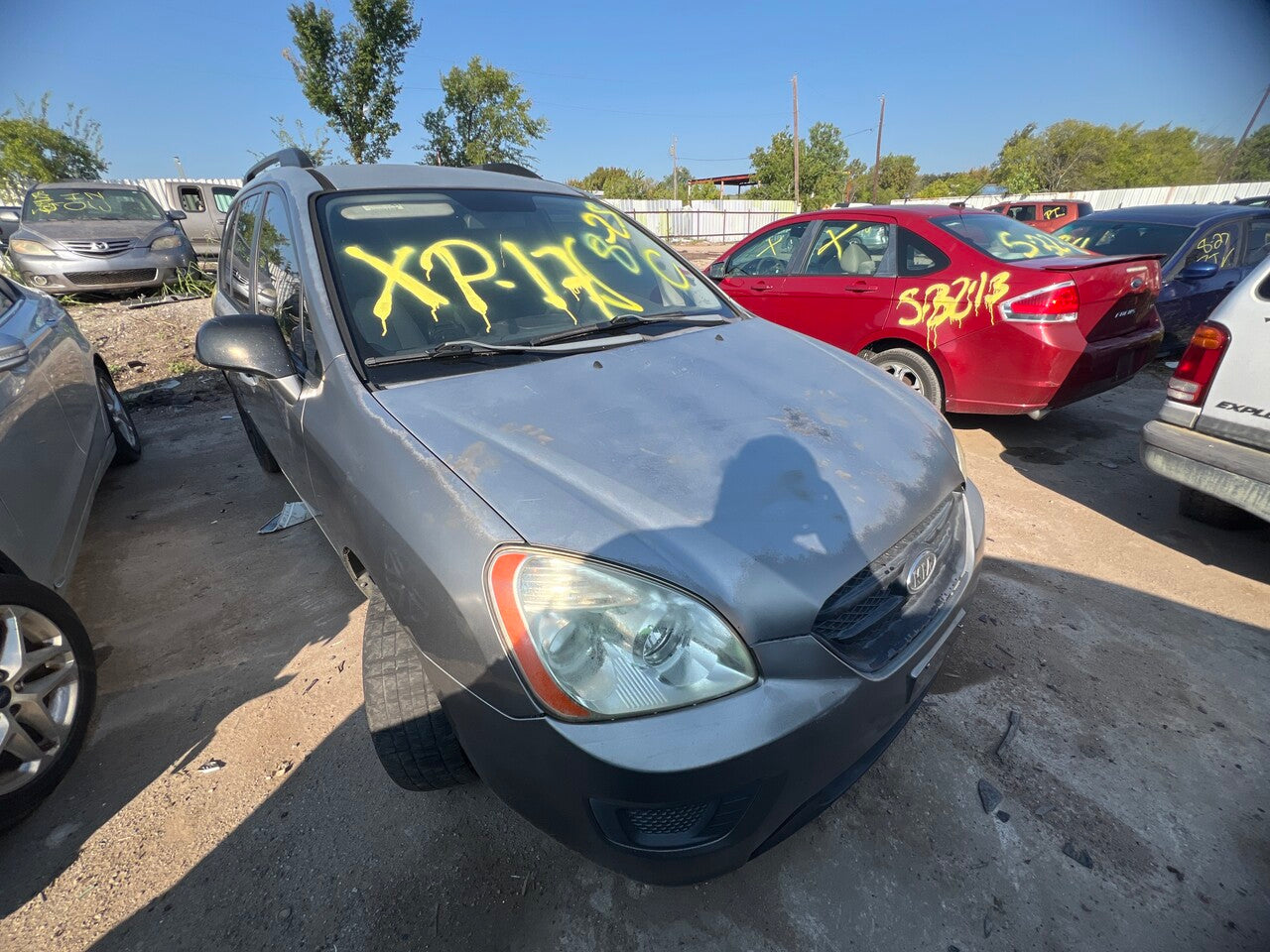 2/2 2007 - 2012 Kia Rondo LX | All Parts G - Z | SKU #: M17587 - XP-17