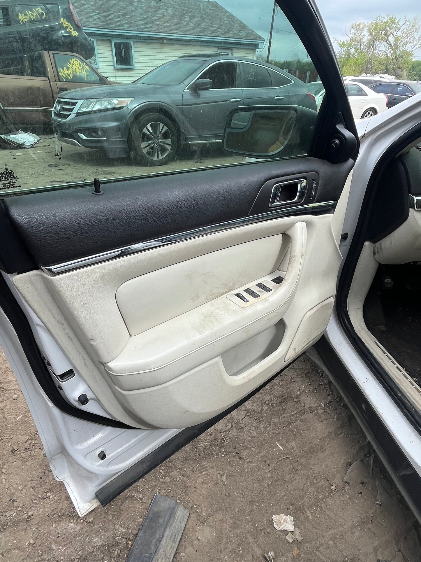2010 Lincoln MKS - Stock #: M18765 - MS-15