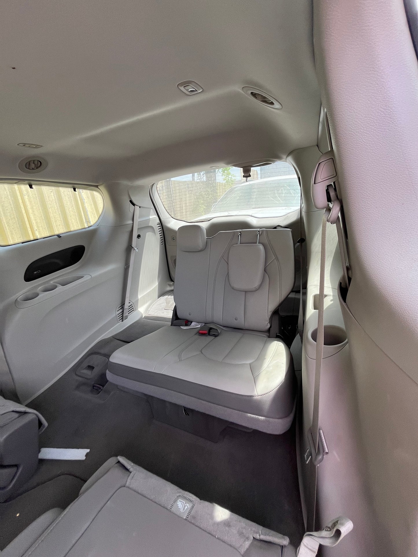 2017-2020 Chrysler Pacifica - Stock #: M18757