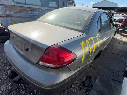 2004 FORD TAURUS - STOCK #M18782