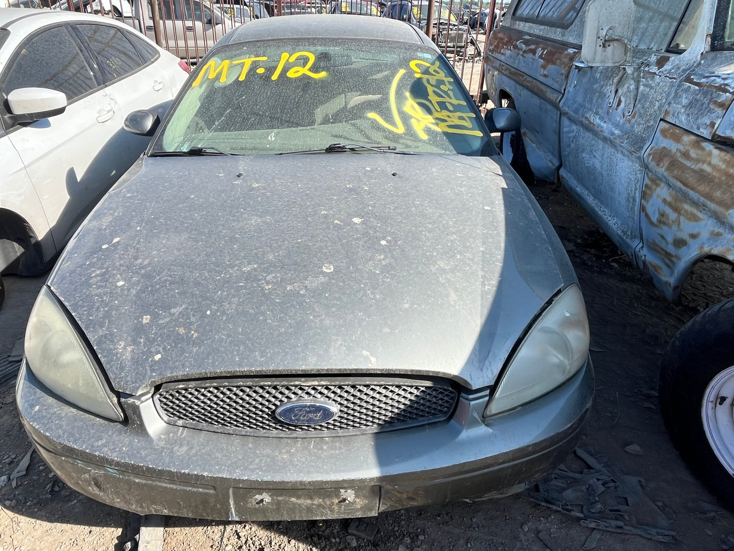 2004 FORD TAURUS - STOCK #M18782