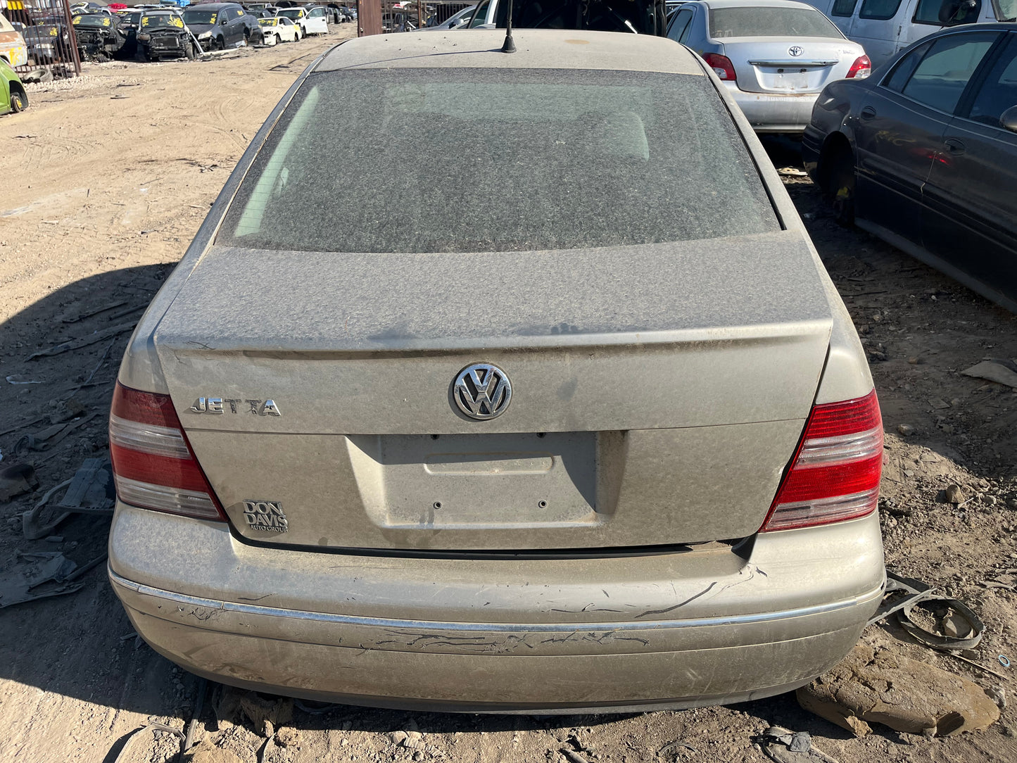 2004 VOLKSWAGEN JETTA - STOCK #M18784