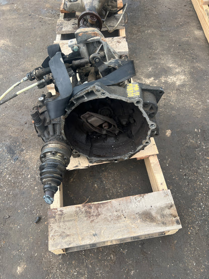 2000-2005 VOLKSWAGEN JETTA  -  MANUAL TRANSMISSION - #M18721
