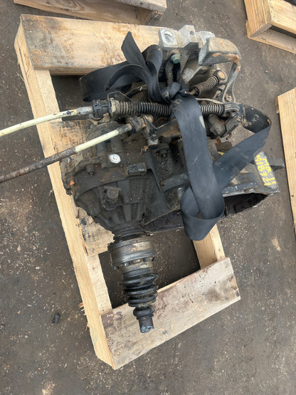 2000-2005 VOLKSWAGEN JETTA  -  MANUAL TRANSMISSION - #M18721