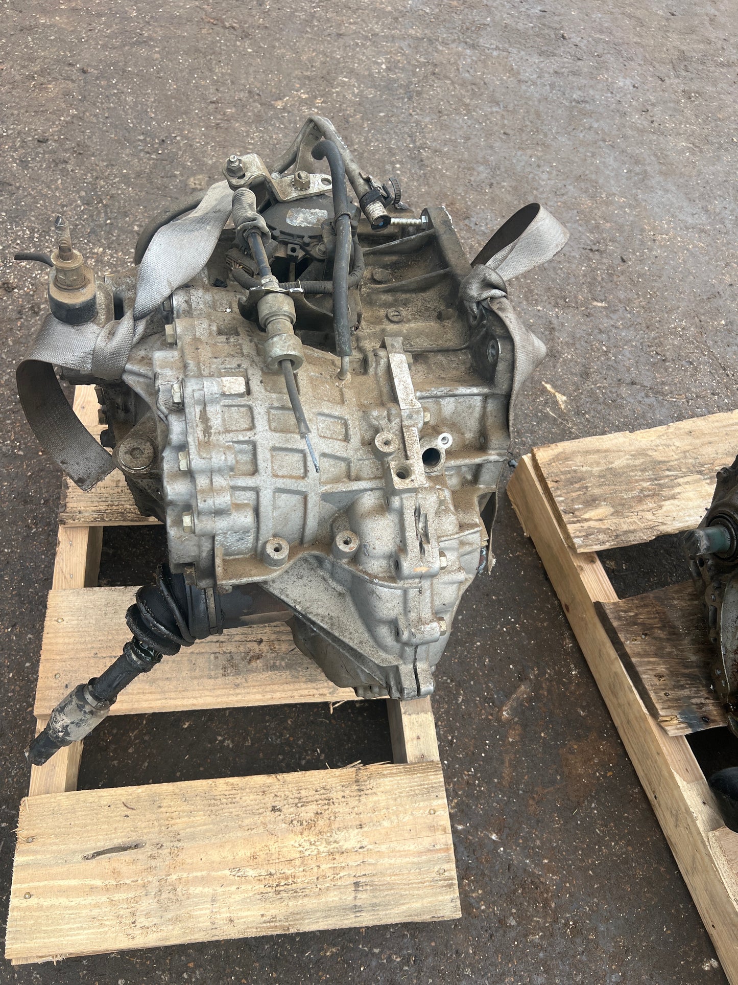 2010-2013 NISSAN ALTIMA  -  AUTOMATIC TRANSMISSION - #M18590