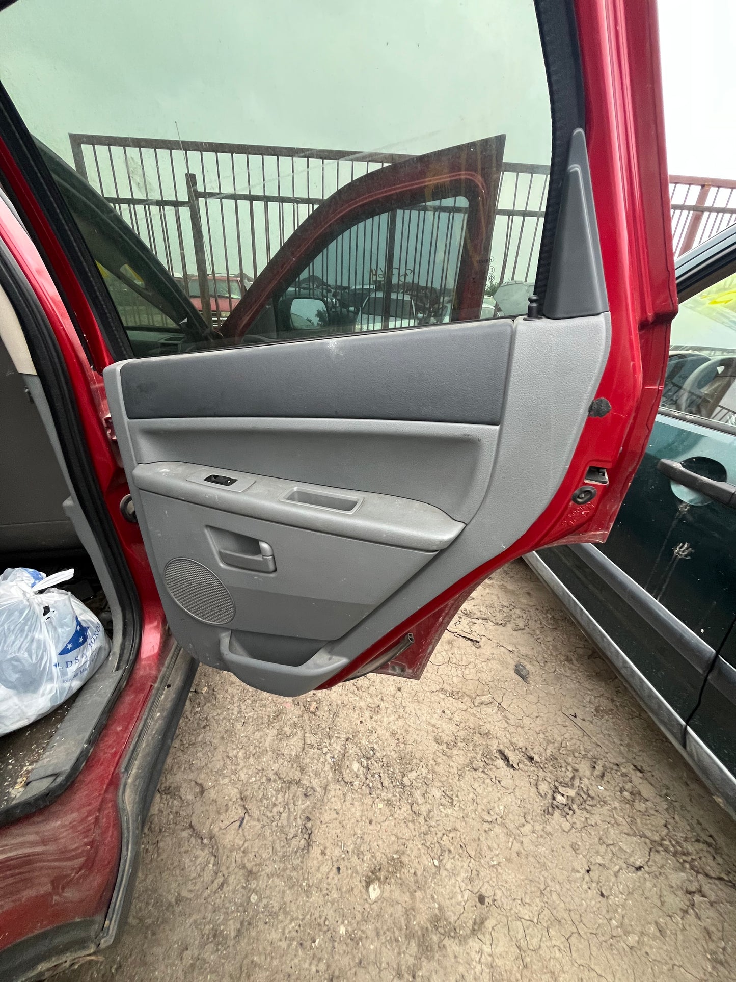 2005-2010 JEEP GRAND CHEROKEE- PARTING OUT - MXD-7 Stock #: M18937