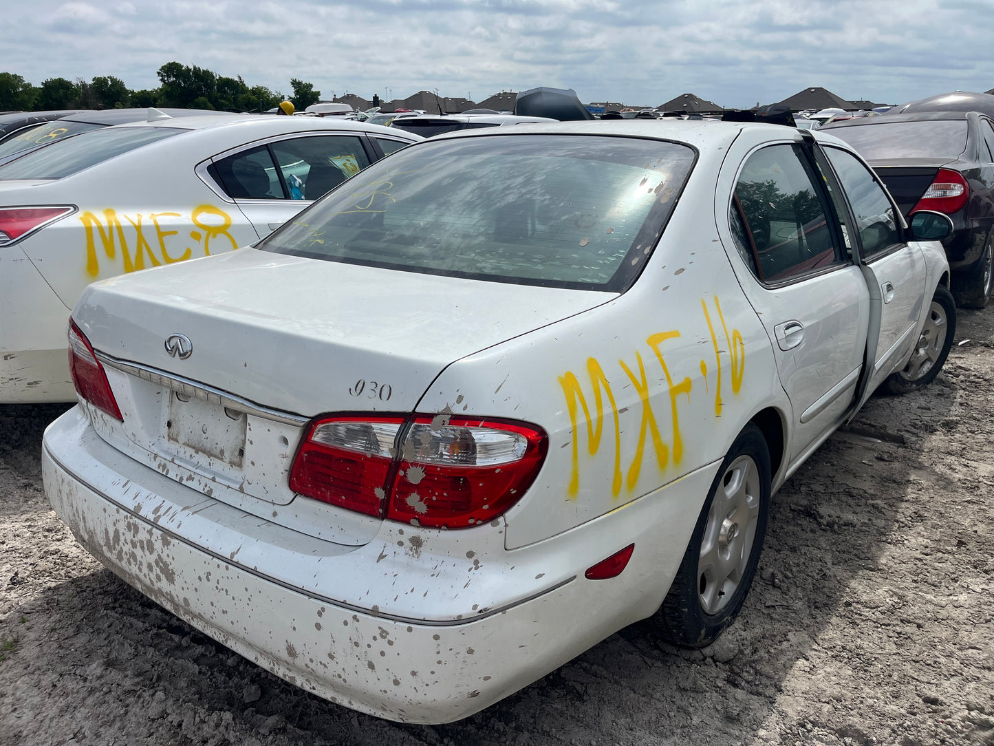2000-2001 INFINITI I30- PARTING OUT-MXF-16  Stock #:M18986