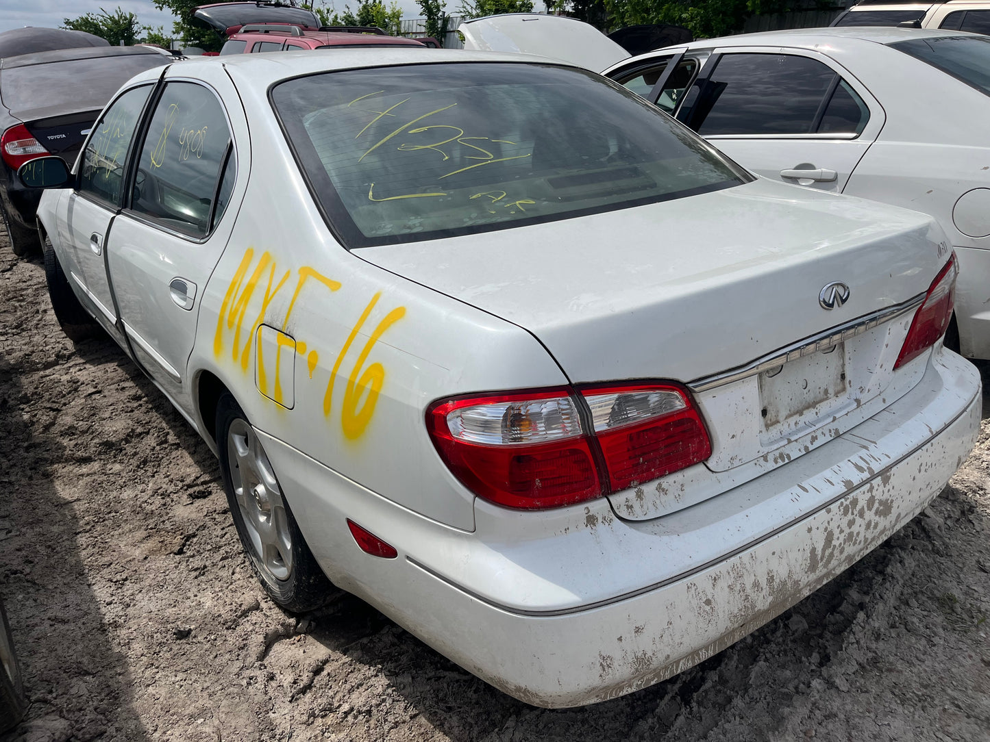 2000-2001 INFINITI I30- PARTING OUT-MXF-16  Stock #:M18986