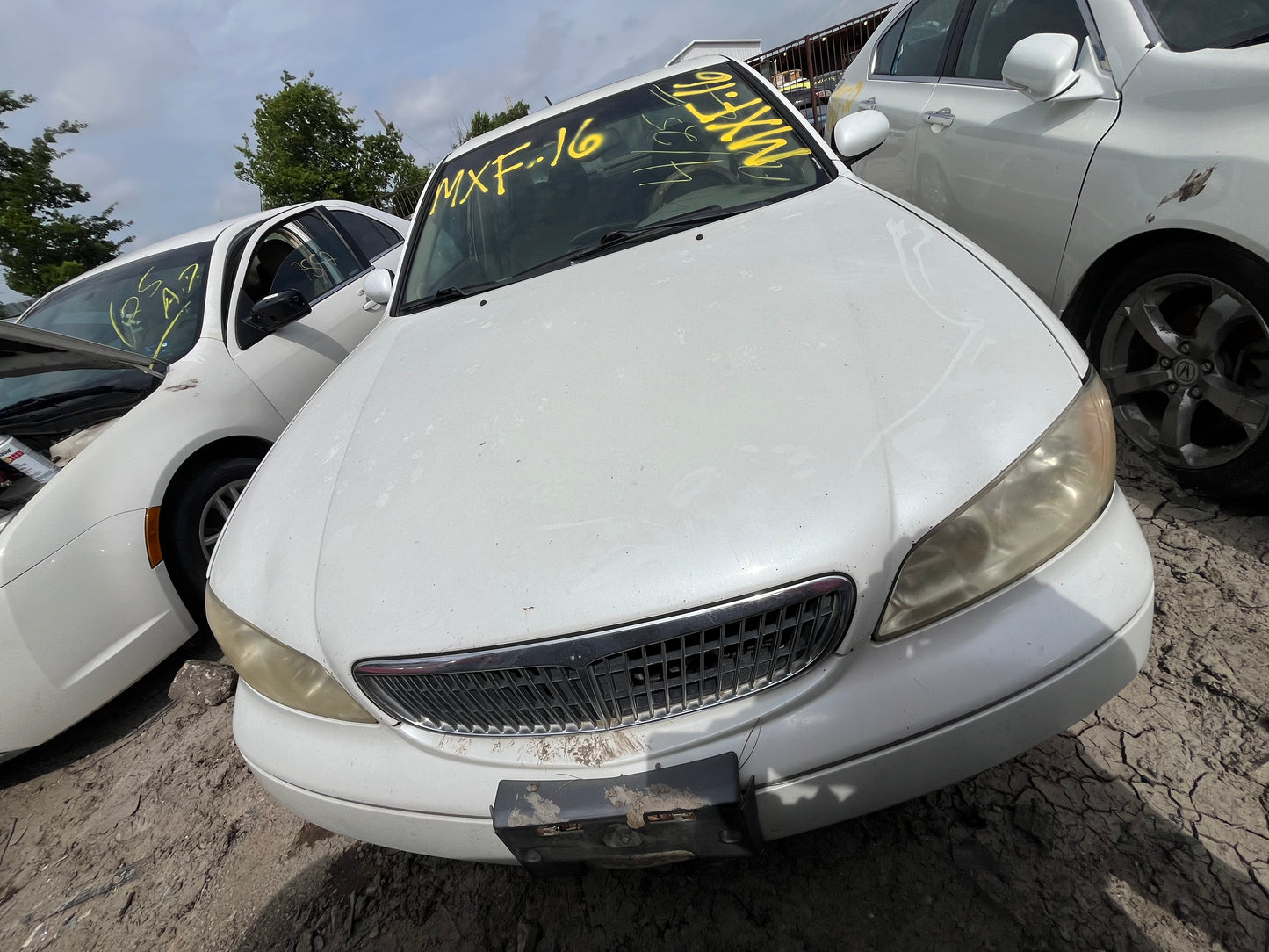 2000-2001 INFINITI I30- PARTING OUT-MXF-16  Stock #:M18986
