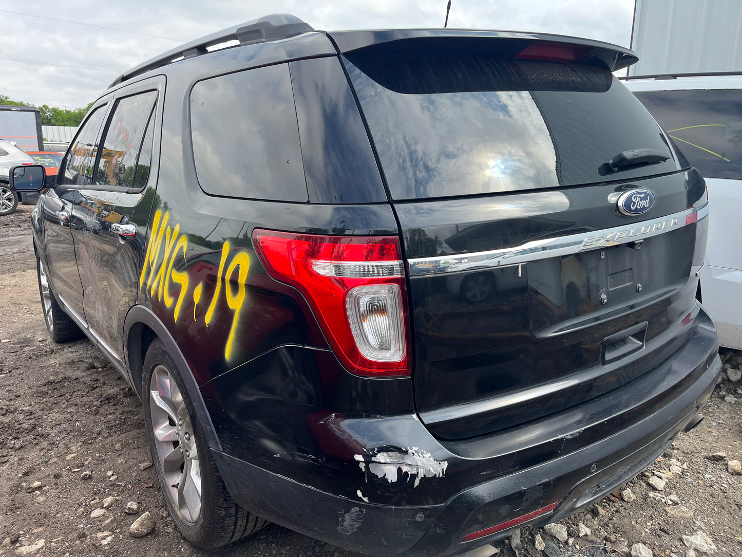2011 - 2017 Ford Explorer - Stock #: M19009 MXG-19